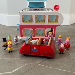 Peppa Pig Pink and Red Camper Adventure Set